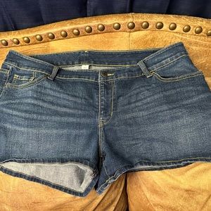 Plus size 20 Old Navy Shorts